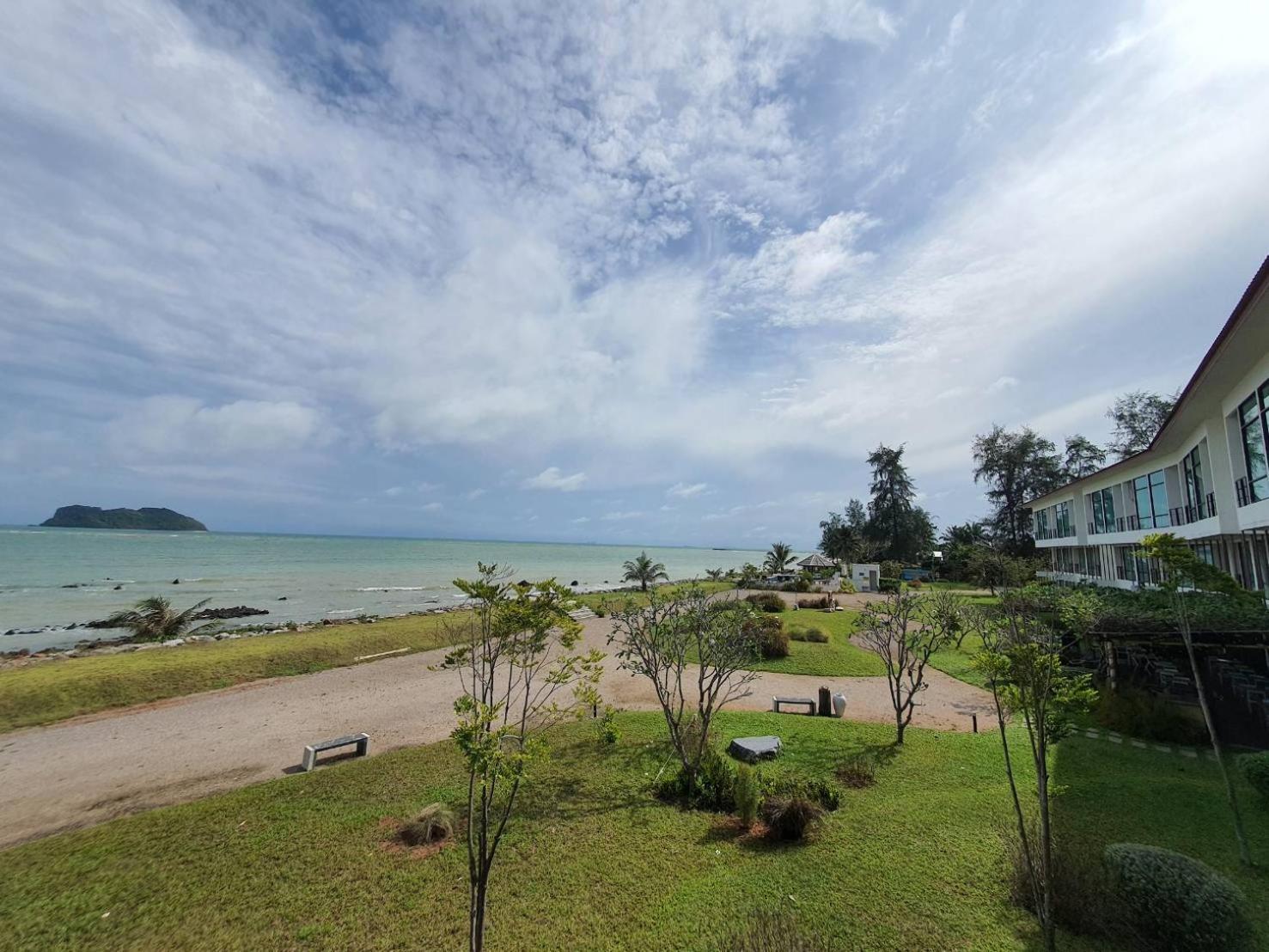 The Beach Resort & Residence - Sha Plus Pathiu Eksteriør billede
