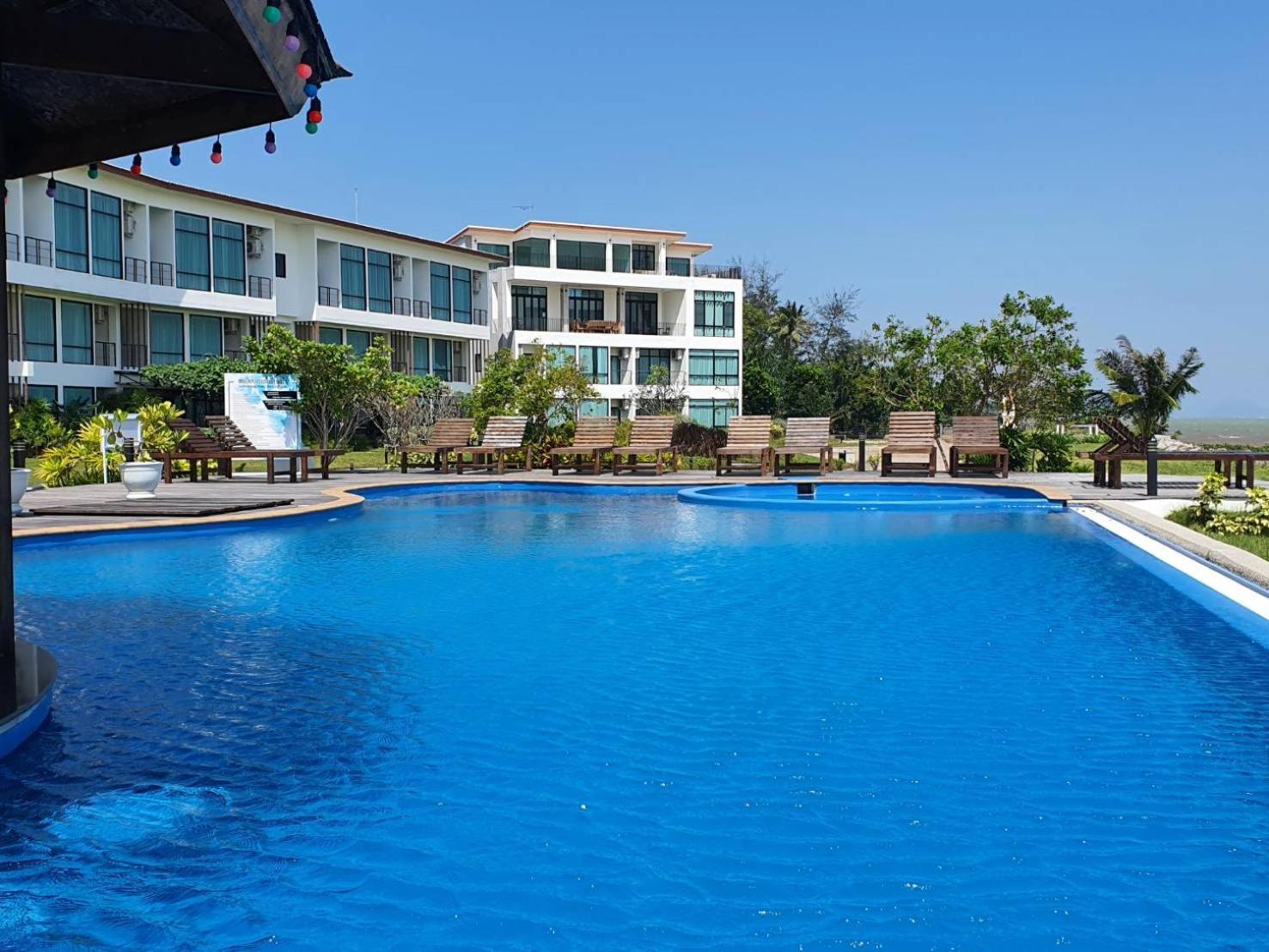 The Beach Resort & Residence - Sha Plus Pathiu Eksteriør billede