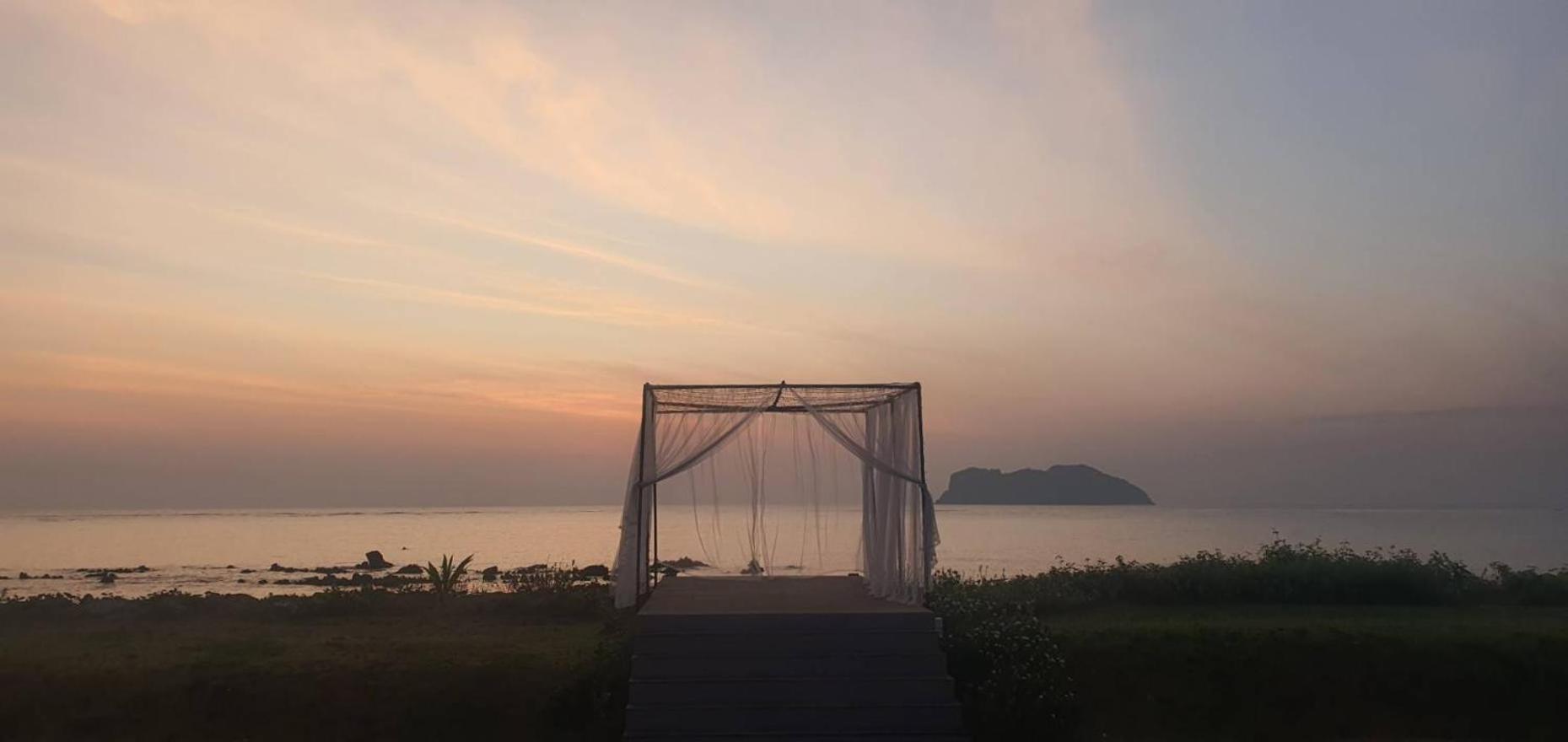 The Beach Resort & Residence - Sha Plus Pathiu Eksteriør billede